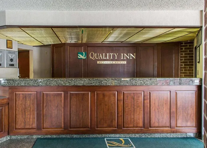 Quality - Chicago Near The Mall Inn 4*