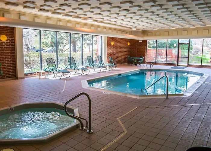 Quality - Chicago Near The Mall Inn 4*
