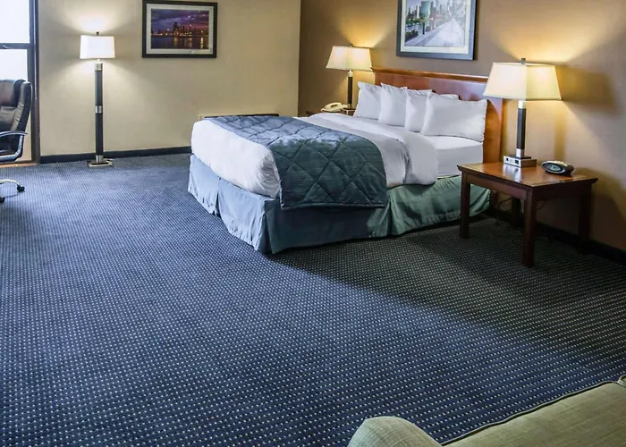 Quality - Chicago Near The Mall Inn 4*