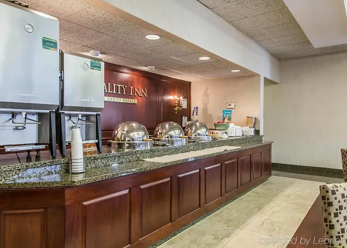 Quality - Chicago Near The Mall Inn 4*