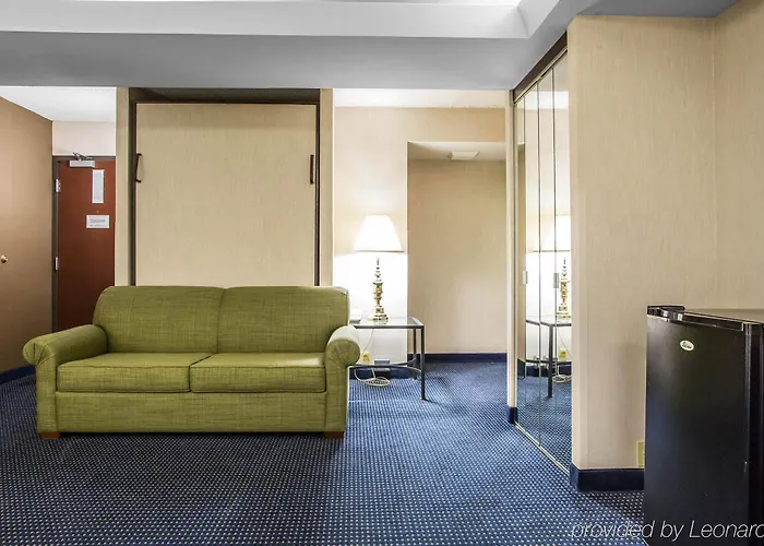 Quality - Chicago Near The Mall Inn Schaumburg